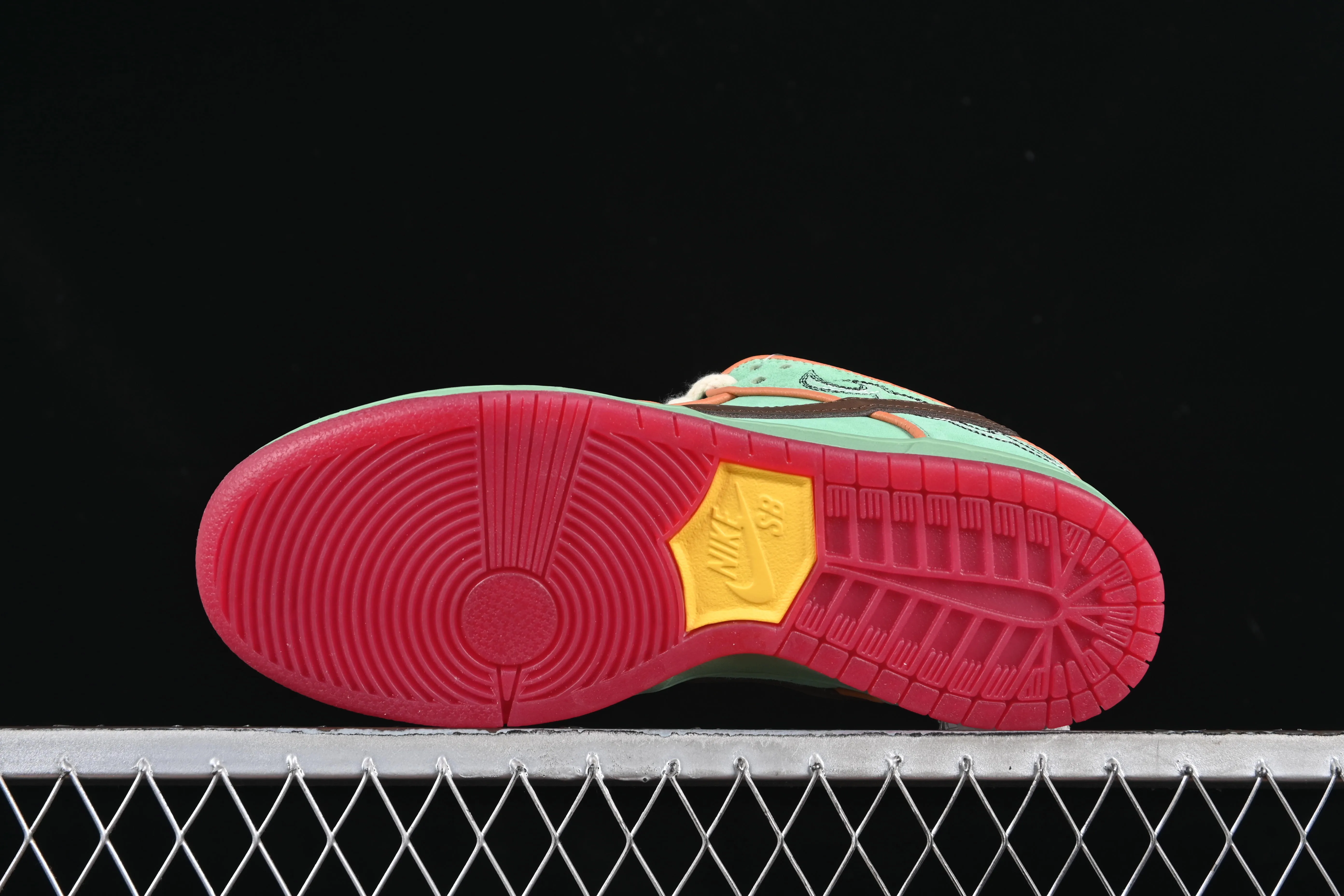 All Categories Nk SB Dunk Series Nk SB Dunk Low Low-top sneakers Pure original Nike SB Dunk Low "Tourmaline" Black Moon Low-top casual skateboard shoes HF3058-300